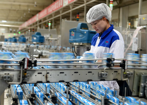 China Milchsäure-Bakterien-Milchgewinnungs-Fließband Jogurt-Herstellungs-Ausrüstung/Maschine fournisseur