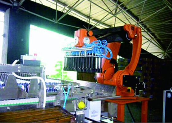 China Automatische Fall-Verpacker-Maschine PLC-Steuerroboterhohe geschwindigkeit für Getränk-Flaschen fournisseur