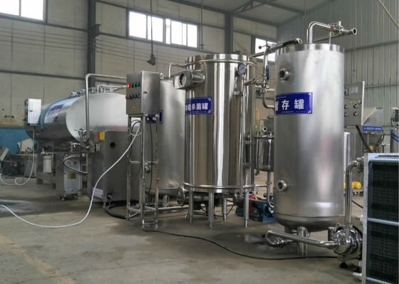 China Köstlicher Aroma-Molkereijoghurt-Verarbeitungs-Ausrüstungs-kleiner Maßstab für den Plastik abgefüllt fournisseur